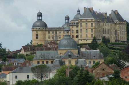 DORDOGNE-VÖLGY - Hautefort kastélya